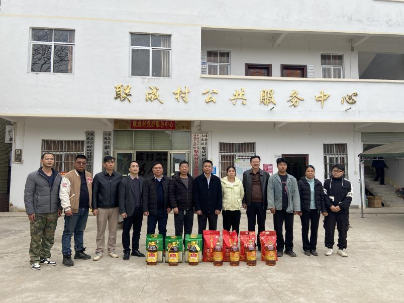 慰問暖人心，關(guān)懷傳黨情